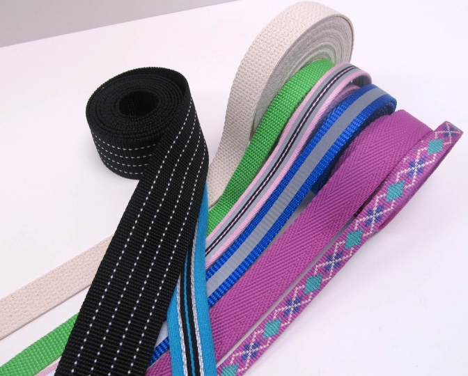 We have all kind of webbing tape.